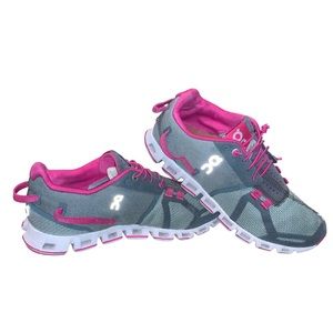 On Cloud running canvas printed sneakers